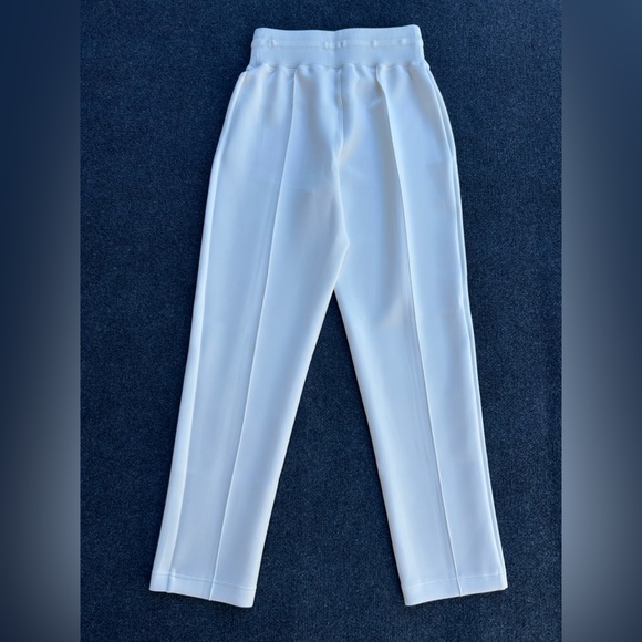 SPANX NWT Heavyair Tapered Pants in Powder Ankle Length Size Small Tall - Picture 10 of 12